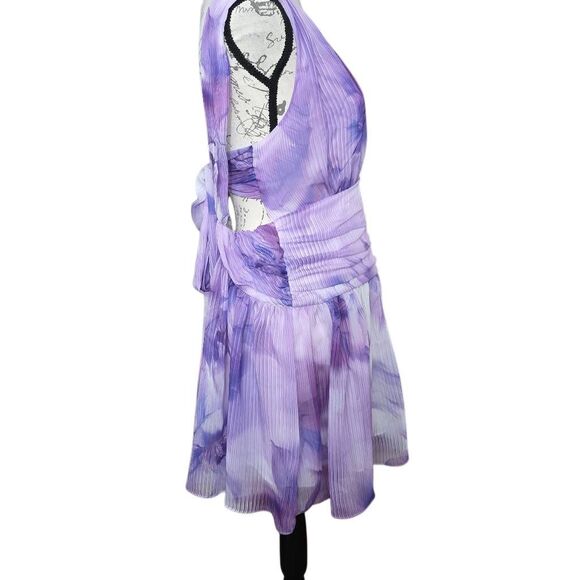 Express Womens Sz M Purple Print V-Neck Sleeveless Bow Back Mini Fit Flare Dress - Picture 10 of 10